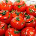 Delicious recipes of lightly salted and pickled tomatoes in Armenian for the winter