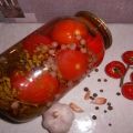 Recetas para encurtir tomates con grosellas rojas para el invierno.