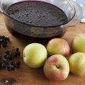 Une recette simple pour faire de la confiture de mûres avec des pommes pour l'hiver