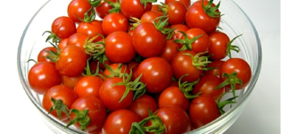 Descripción de los tomates cherry, sus beneficios y perjuicios, las variedades más dulces.