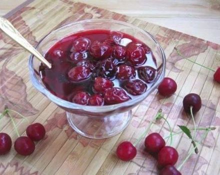 How easy it is to cook frozen cherries jam with and without pits