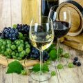 Comment faire du vin sec à la maison, les meilleures recettes