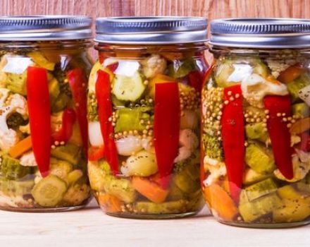 The most popular recipes for canning pickles for the winter