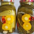 Una receta deliciosa para hacer calabaza en escabeche con pepinos para el invierno.