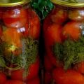 Recetas simples para hacer pepinos en escabeche con tapas de zanahoria para el invierno.