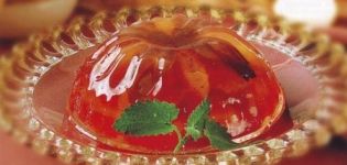 A simple recipe for making pitted plum jelly for the winter