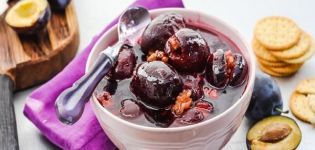 Une recette simple de confiture de prunes aux noix pour l'hiver