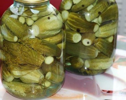 4 recettes étape par étape pour les cornichons croustillants de grand-mère pour l'hiver