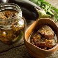 Las mejores y más deliciosas recetas para cocinar berenjenas en escabeche para el invierno en tarros.