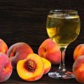 12 easy recipes for making peach wine at home