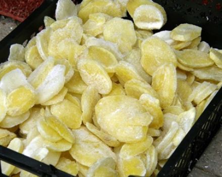 How to freeze potatoes in the freezer at home and is it possible