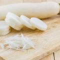 Lorsque vous avez besoin de récolter le radis daikon du jardin pour le stocker pour l'hiver