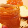 Une recette simple de confiture de pommes dans une mijoteuse pour l'hiver