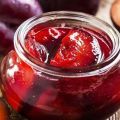 A simple recipe for juice from plums for the winter at home