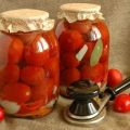 TOP 10 des recettes de tomates marinées à l'aspirine pour l'hiver pour un pot de 1 à 3 litres