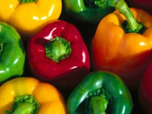 Choosing varieties of sweet peppers: cherry, Bulgarian, dominator and others