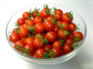 Description of cherry tomatoes, their benefits and harms, the sweetest varieties