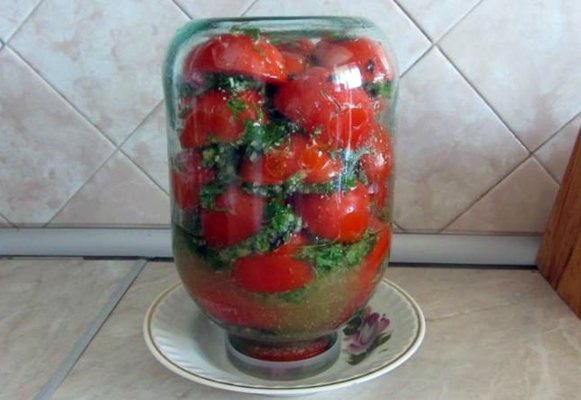 inverted jar of korean tomatoes