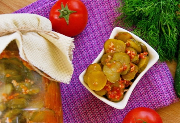 Georgian cucumbers for the winter in a bowl