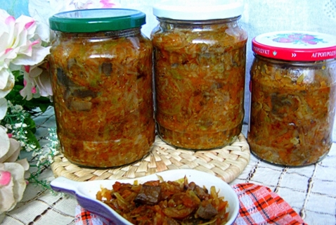 jars with mushrooms