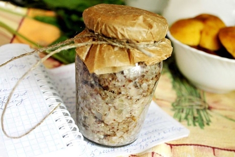 jar with caviar from milk mushrooms