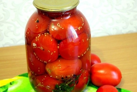 tomates aux graines de moutarde et basilic