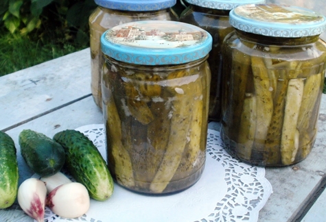 polish cucumbers on the table