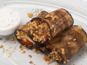 Recetas para hacer rollos de berenjena para el invierno.