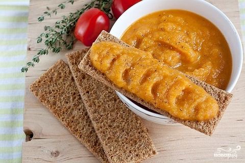 caviar with bread