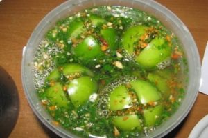 Las mejores recetas para cosechar tomates verdes en escabeche para el invierno.