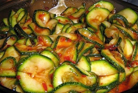 Apéritif de courgettes coréen