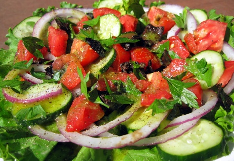 ensalada con tomate