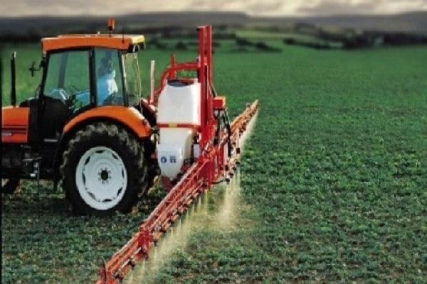 fertilizer spraying