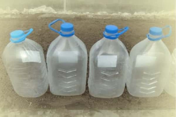 wash bottles