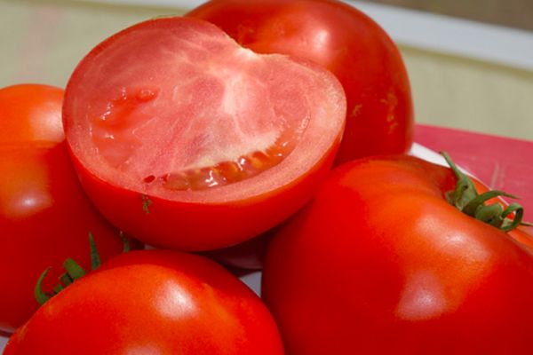 Ripe tomatoes