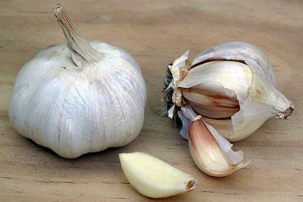 clove of garlic