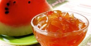 La recette étape par étape la plus simple pour faire de la confiture de pastèque pour l'hiver