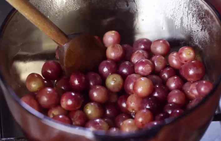 grapes in a saucepan