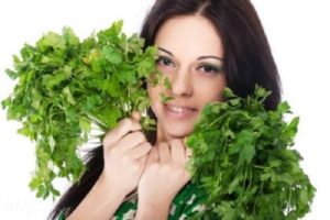 How many parsley seeds should you eat to trigger your period