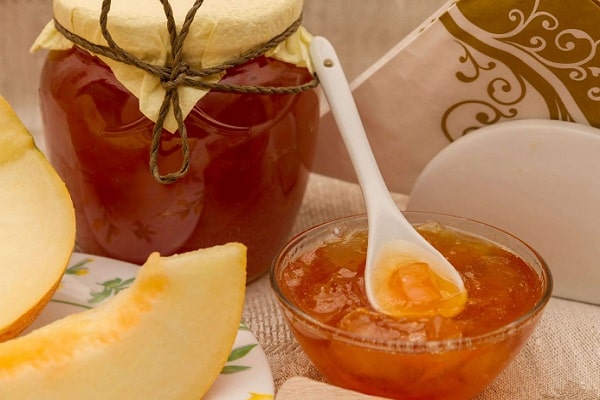 confiture de melon dans un bol