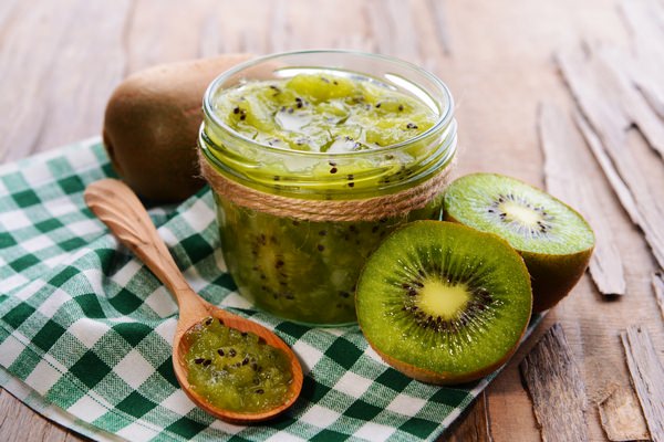 Mermelada de uva y kiwi