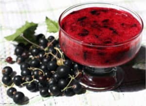 Recettes simples pour faire de la confiture de framboises et de cassis pour l'hiver