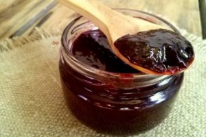 A simple recipe for making plum jam for the winter at home