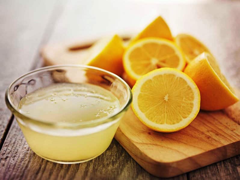 lemon wedges