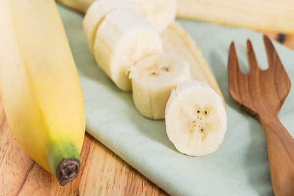 preparing bananas