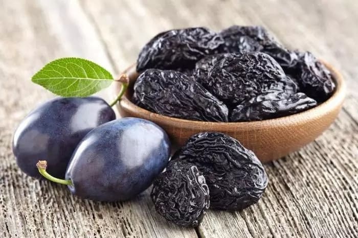 prunes en un bol