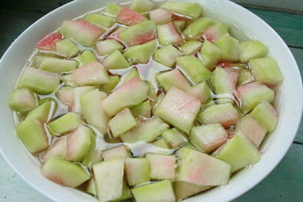 Mermelada de cáscara de sandía con naranja