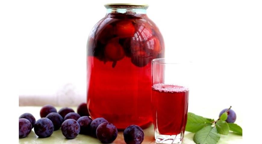 plum compote