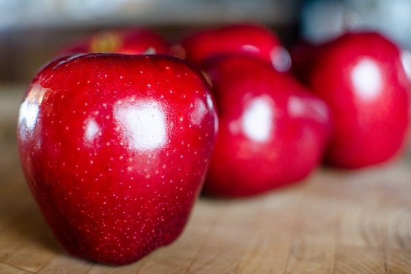 grosses pommes rouges