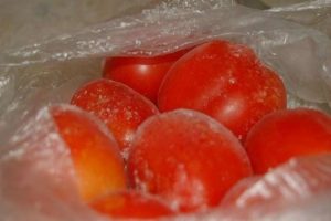 TOP 10 recipes on how to freeze tomatoes in the freezer for the winter, whole and in pieces